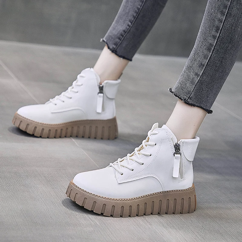 Short Boots Women Leather 2023 New Winter British Style Women Ankle Boots Platform With Fur Marton Boots Women
Short Boots Women Leather 2023 New Winter British Style Women Ankle Boots Platform With Fur Marton Boots Women