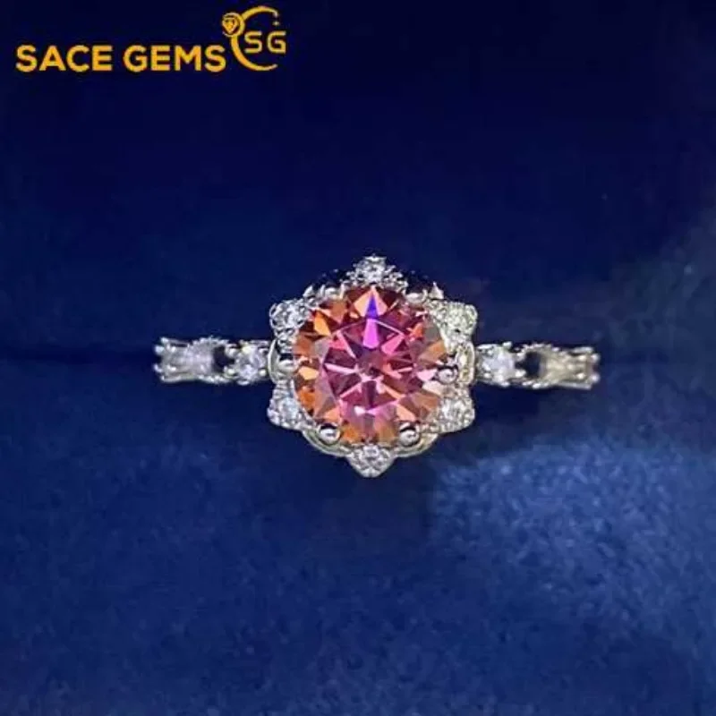 GRA Certified 1ct Pink Moissanite Ring S925 Sterling Sliver Plated 18k White Gold Wedding Engagement Jewelry Rings for Woman
GRA Certified 1ct Pink Moissanite Ring S925 Sterling Sliver Plated 18k White Gold Wedding Engagement Jewelry Rings for Woman