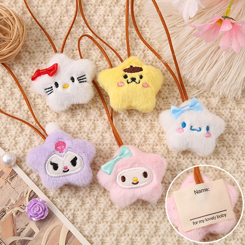 Милая плюшевая наклейка с именем Sanrio в виде звезды, кулон Hello Kitty Kuromi Melody, защита от потери, ярлык для багажа, очаровательный шнурок, украшение для сумки
Милая плюшевая наклейка с именем Sanrio в виде звезды, кулон Hello Kitty Kuromi Melody, защита от потери, ярлык для багажа, очаровательный шнурок, украшение для сумки