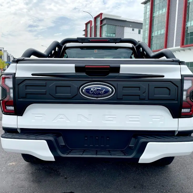 Ốp tay mở bửng sau Ford Ranger 2023 XLT XLS XL - Không lỗ khóa 11 S1db46b59db5347389e62c812df2821c0Y