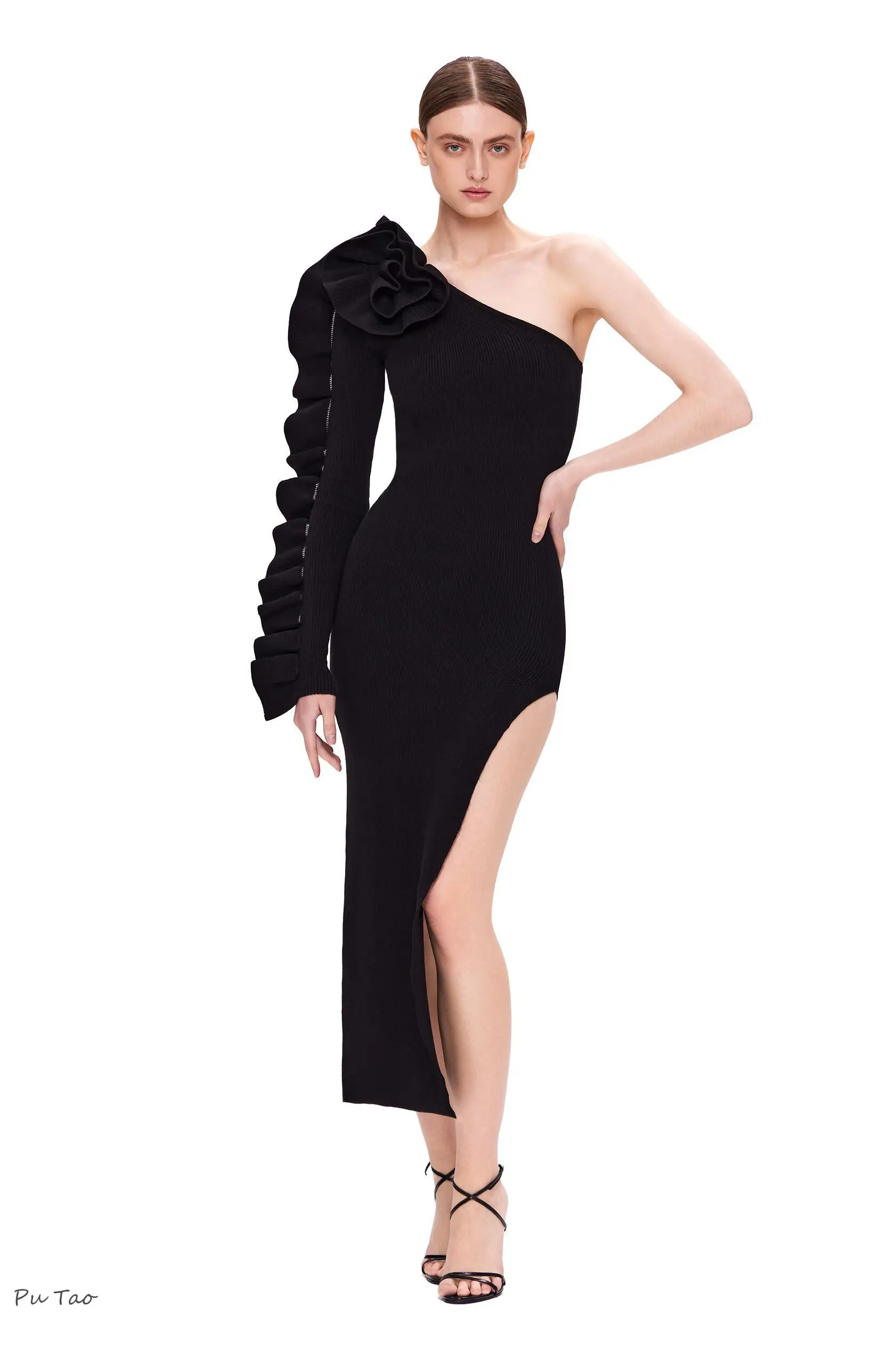

PuTao Fashion Party Dresses For Women Sexy One Shoulder Irregular Long Gowns Black Bandage Female Clothing Free Shipping