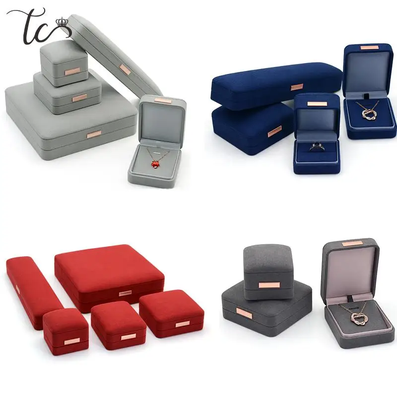 Metal Buckle Jewelry Packaging Box Ring Earrings Storage Box Necklace Pendant Display Box Bracelet Box Gift Box
Metal Buckle Jewelry Packaging Box Ring Earrings Storage Box Necklace Pendant Display Box Bracelet Box Gift Box