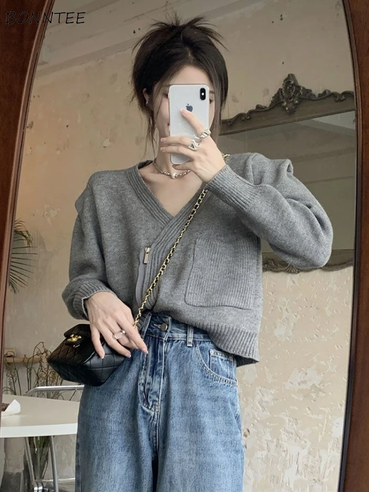 Кардиган женский однотонный простой осенний мягкий нежный мягкий милый подходящий ко всему базовый элегантный в винтажном Корейском стиле Уютный для снижения возраста
Кардиган женский однотонный простой осенний мягкий нежный мягкий милый подходящий ко всему базовый элегантный в винтажном Корейском стиле Уютный для снижения возраста