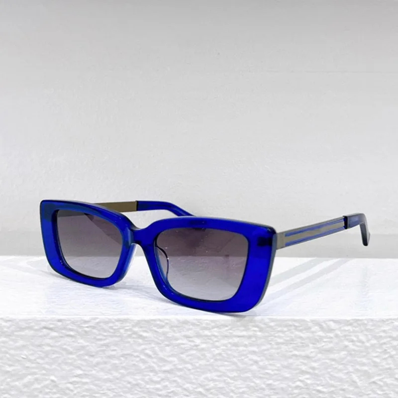 New Sunglasses Fashion Shades Men's and Women's Fashion Sheet + Metal Black White Blue Candy Box UV Protection Solar Glasses
New Sunglasses Fashion Shades Men's and Women's Fashion Sheet + Metal Black White Blue Candy Box UV Protection Solar Glasses