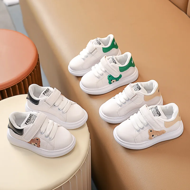 Baby spring new small white shoes female baby soft soled toddler shoes board shoes children's shoes boys casual shoes 
Baby spring new small white shoes female baby soft soled toddler shoes board shoes children's shoes boys casual shoes