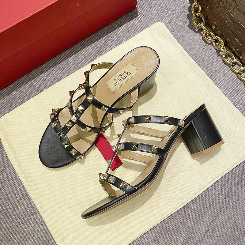 Women's Sandals Summer 2023 New Luxury Brand Rivets Slippers Designer High Heels Concise Open Toe Casual Outdoor Ladies Shoes
Women's Sandals Summer 2023 New Luxury Brand Rivets Slippers Designer High Heels Concise Open Toe Casual Outdoor Ladies Shoes
