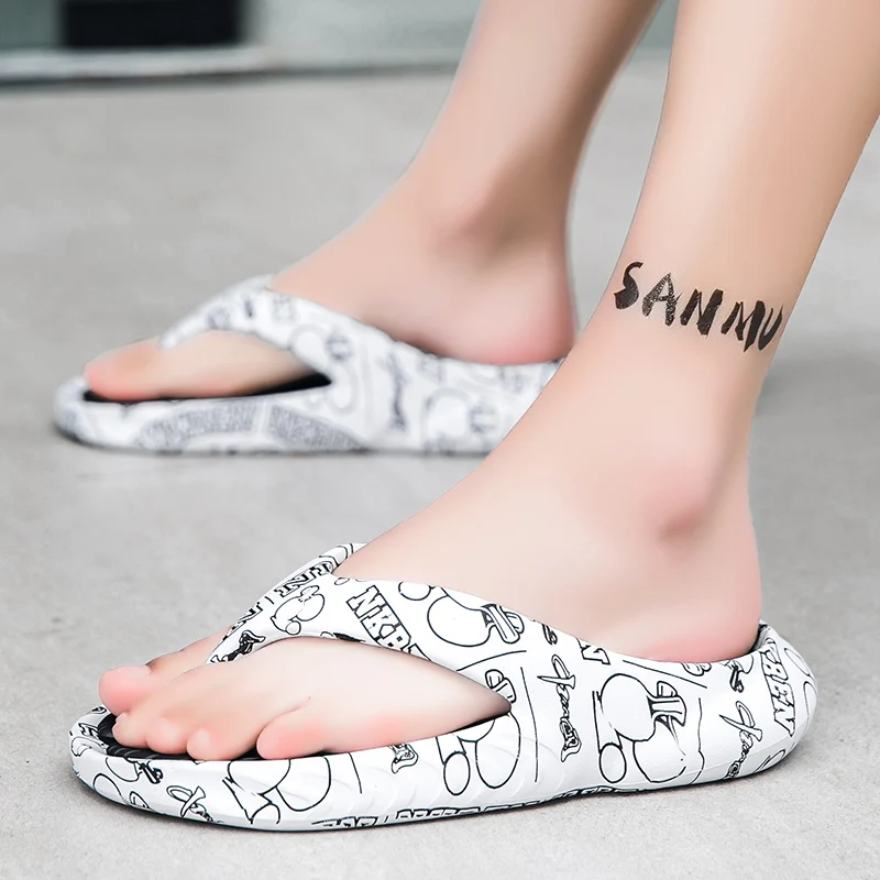 Sanzoog Brand Lightweight Men Soft Rubber Flip Flops Slippers Fashion Beach Shoes Indoor Outdoor Chanclas Hombre Claquette Homme
Sanzoog Brand Lightweight Men Soft Rubber Flip Flops Slippers Fashion Beach Shoes Indoor Outdoor Chanclas Hombre Claquette Homme