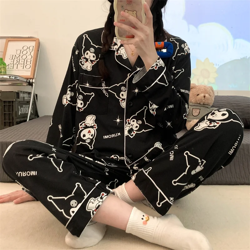 New Sanrio Kuromi Girls' Long Sleeved Pajama Set Spring and Autumn Thin Home Clothing Casual Clothing Student Pajama Gift
New Sanrio Kuromi Girls' Long Sleeved Pajama Set Spring and Autumn Thin Home Clothing Casual Clothing Student Pajama Gift