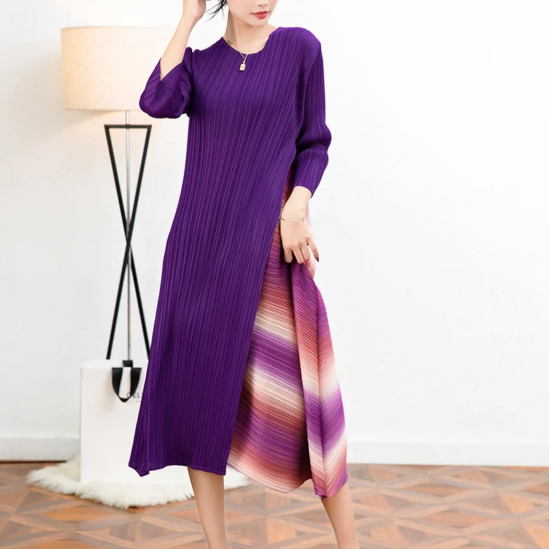 Miyake pleated fashion spring dress temperament high-end design niche dress female French fashion skirt
Miyake pleated fashion spring dress temperament high-end design niche dress female French fashion skirt