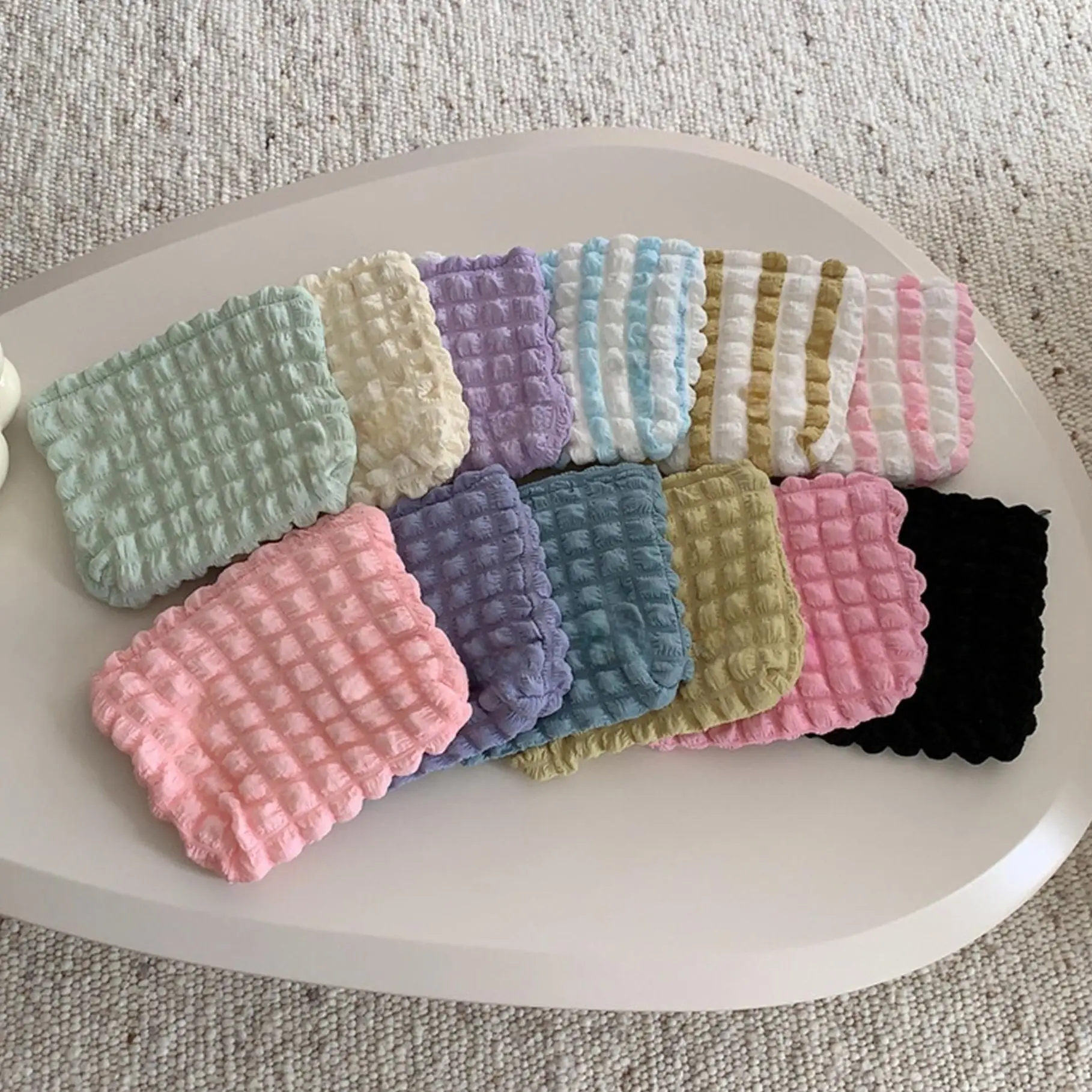 Cute Seersucker Cosmetic Small Bag Pillow Puffer Make Up Bag Quilted Make Up Bag Zipper Cosmetic Bag Evening Toiletry Bag
Cute Seersucker Cosmetic Small Bag Pillow Puffer Make Up Bag Quilted Make Up Bag Zipper Cosmetic Bag Evening Toiletry Bag