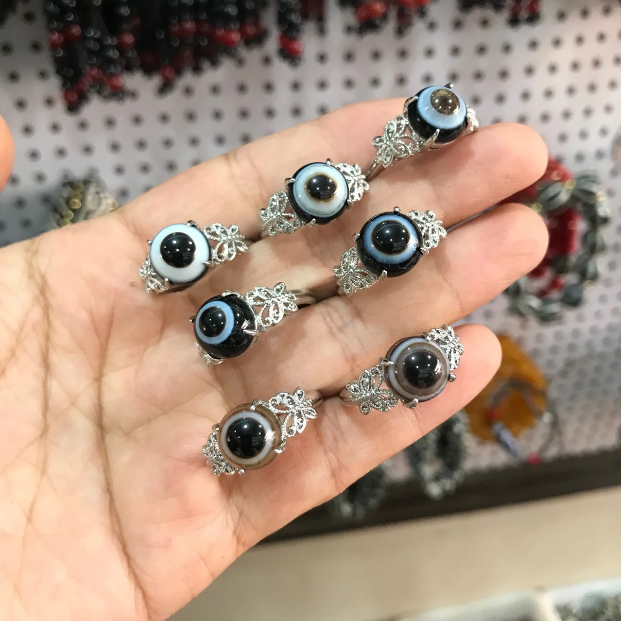 Charming Natural Agate Heavenly Eye Pearl Silver Inlaid Ring Pattern Hollowed Out Fashion Jewelry Accessories
Charming Natural Agate Heavenly Eye Pearl Silver Inlaid Ring Pattern Hollowed Out Fashion Jewelry Accessories