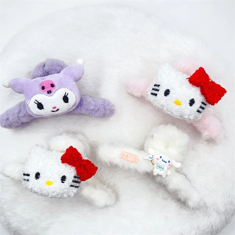 Sanrio Hello Kitty Cinnamoroll Kuromi Plush Grasp Clip Hairpin Anime Cartoon Girl Heart Cute Hair Accessories Kawaii Gift
Sanrio Hello Kitty Cinnamoroll Kuromi Plush Grasp Clip Hairpin Anime Cartoon Girl Heart Cute Hair Accessories Kawaii Gift