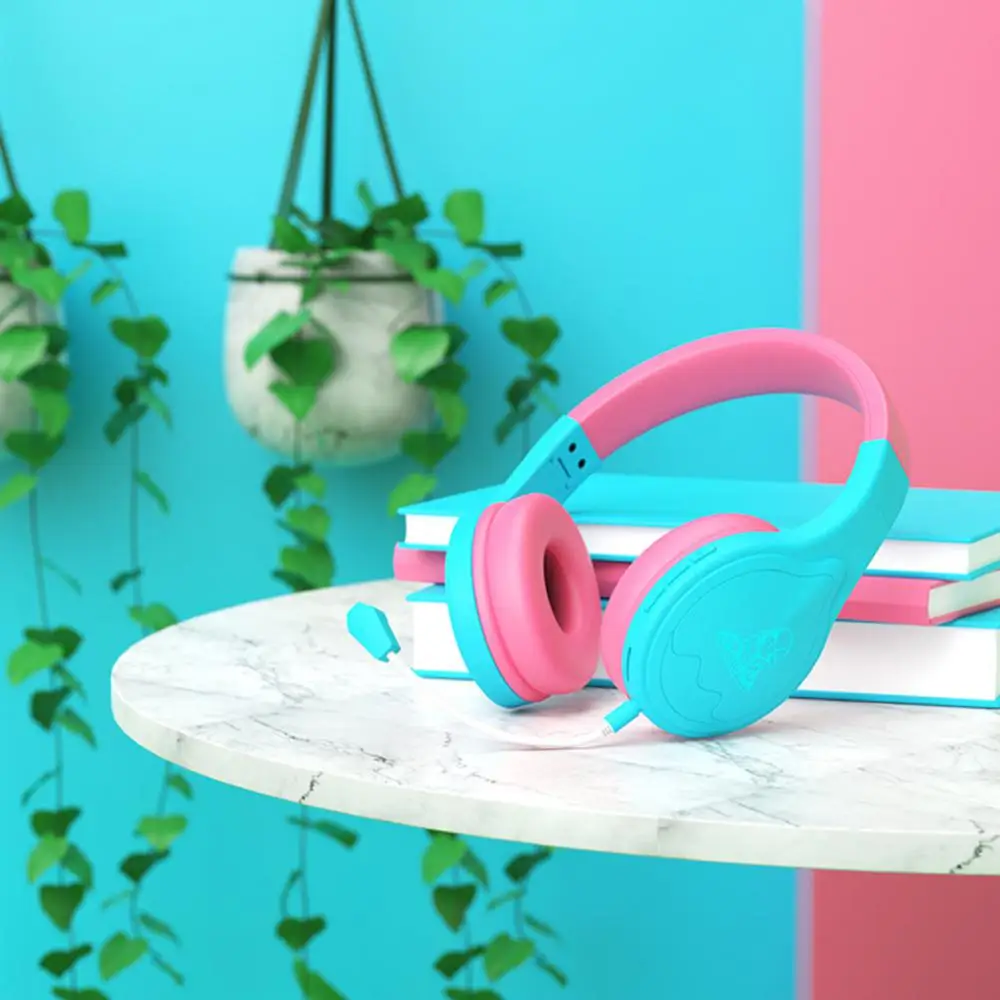 High Quality Cute And Comfortable Children's Earphones Wired Luminous Headphones Noise Reduction Fashion Earphones
High Quality Cute And Comfortable Children's Earphones Wired Luminous Headphones Noise Reduction Fashion Earphones