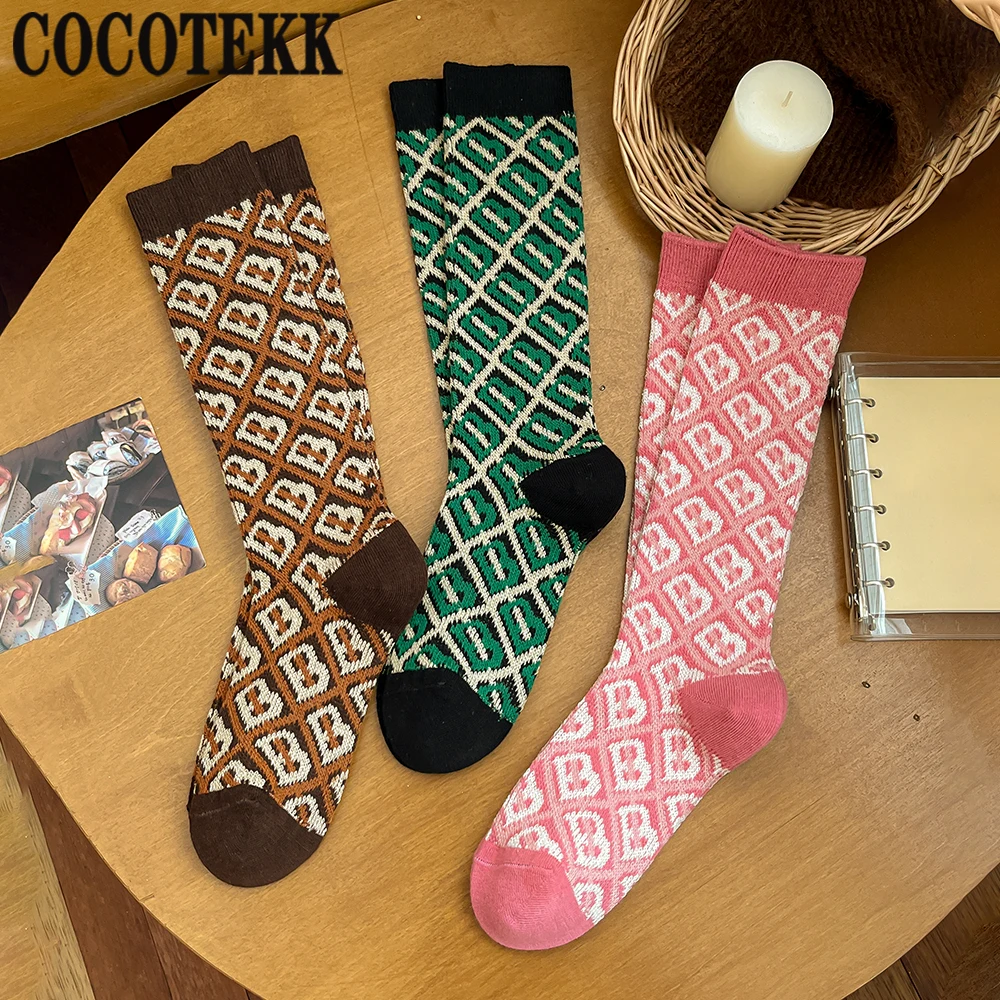

New Fashion Needle Knit Cotton Middle Tube Socks Trend Street Simple Striped Checkered Letter Warm Winter Long Stockings Gifts
