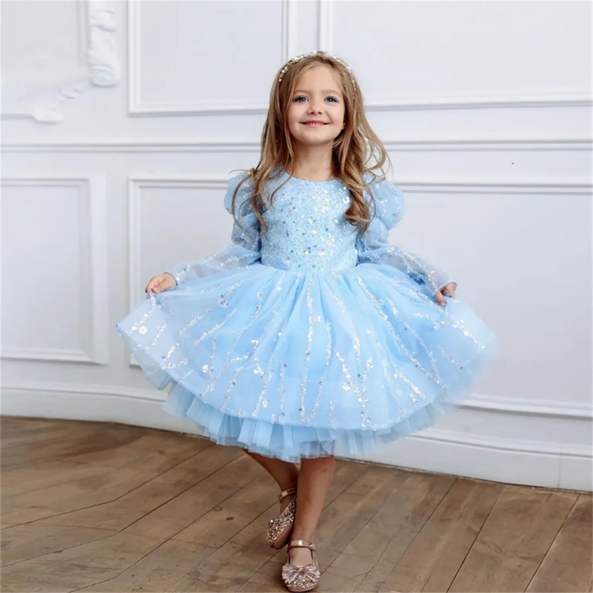 Sky Blue Flower Girl Dresses Shiny Beading Puffy Tulle Sequin With Bow Wedding Birthday Party Full Sleeve Princess Ball Dress
Sky Blue Flower Girl Dresses Shiny Beading Puffy Tulle Sequin With Bow Wedding Birthday Party Full Sleeve Princess Ball Dress