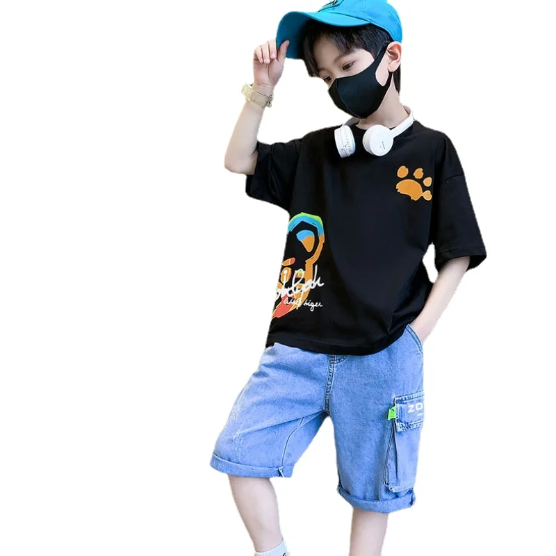 Children's Boy Clothing Sets Summer Teens Green Black Blue T-shirt + Jeans Shorts Cartoon Letter Print Two-piece Set Kids Outfit
Children's Boy Clothing Sets Summer Teens Green Black Blue T-shirt + Jeans Shorts Cartoon Letter Print Two-piece Set Kids Outfit