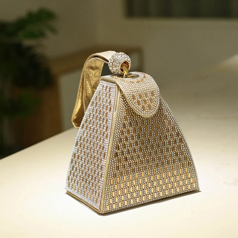 

2023 Party Clutch Bags for Women Luxury Ladies Evening Bag Fashion Triangle Wedding Bridal Bag Luxury Designer Handbags Clutches