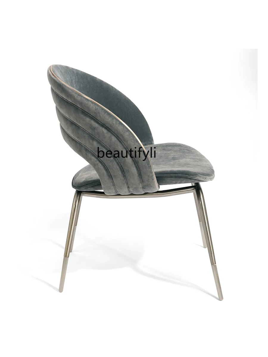 Light Luxury Italian Frosted Leather Dining Chair Small Apartment Simple Home Living Room Leisure Chair
Light Luxury Italian Frosted Leather Dining Chair Small Apartment Simple Home Living Room Leisure Chair