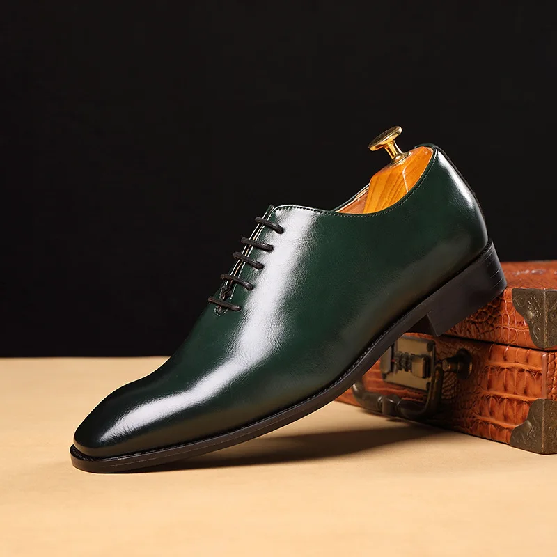 2022 Men Leather Shoes British Style Oxfords Solid Color Business Shoes Elegant Wedding Shoes Pointed Toe Dress Leather Shoe
2022 Men Leather Shoes British Style Oxfords Solid Color Business Shoes Elegant Wedding Shoes Pointed Toe Dress Leather Shoe