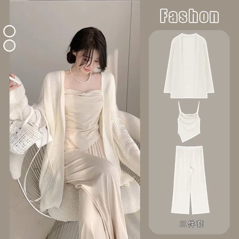 Knitted 3 Piece Set For Women Cami+Cardigan+Pant Sets Wide Leg New Korean Style Outfit Long Sleeve Tracksuit 2023 Fashion Suit
Knitted 3 Piece Set For Women Cami+Cardigan+Pant Sets Wide Leg New Korean Style Outfit Long Sleeve Tracksuit 2023 Fashion Suit