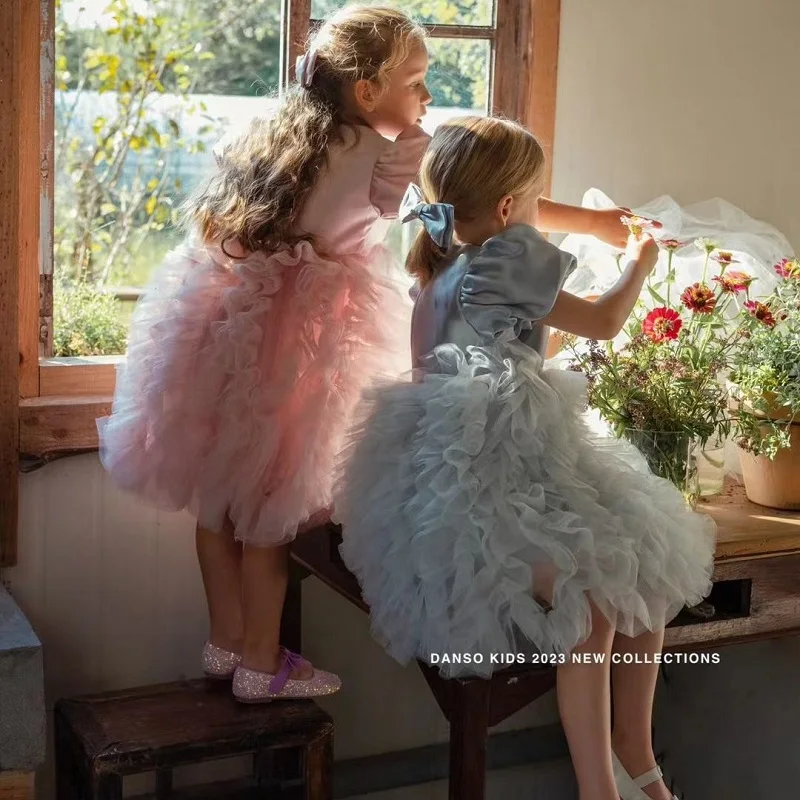 2023 Baby Girl cake Princess dress Summer new Kids dresses Puff Sleeve bow Sweet girls dress for birthday Party wedding dress
2023 Baby Girl cake Princess dress Summer new Kids dresses Puff Sleeve bow Sweet girls dress for birthday Party wedding dress