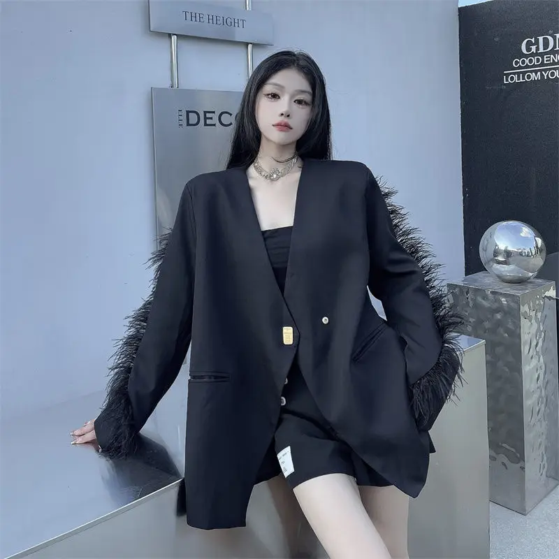 

Woman's Winter Vintage American Style Short Feather Stitching Blazer Coat Black Hepburn Style Loose V-neck Suit Jacket for Woman