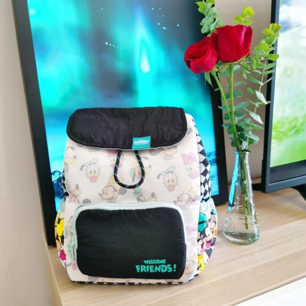 2024 New Disney Children's Backpack Cute Cartoon Mickey Mouse and Donald Duck Pattern Backpack Fashion Travel Bag Kids Gift
2024 New Disney Children's Backpack Cute Cartoon Mickey Mouse and Donald Duck Pattern Backpack Fashion Travel Bag Kids Gift