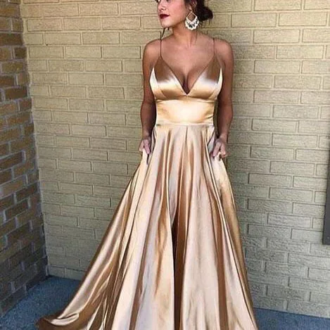 

2023 Europe and the United States women's sexy V-neck dress halter solid colour sleeveless fashion evening dresses women dress