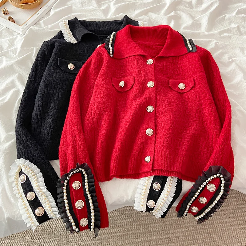 Женский свитер, кардиган 2022, Яркий модный топ с отложным воротником и жемчужинами, новинка, шикарное однобортное вязаное пальто
Женский свитер, кардиган 2022, Яркий модный топ с отложным воротником и жемчужинами, новинка, шикарное однобортное вязаное пальто