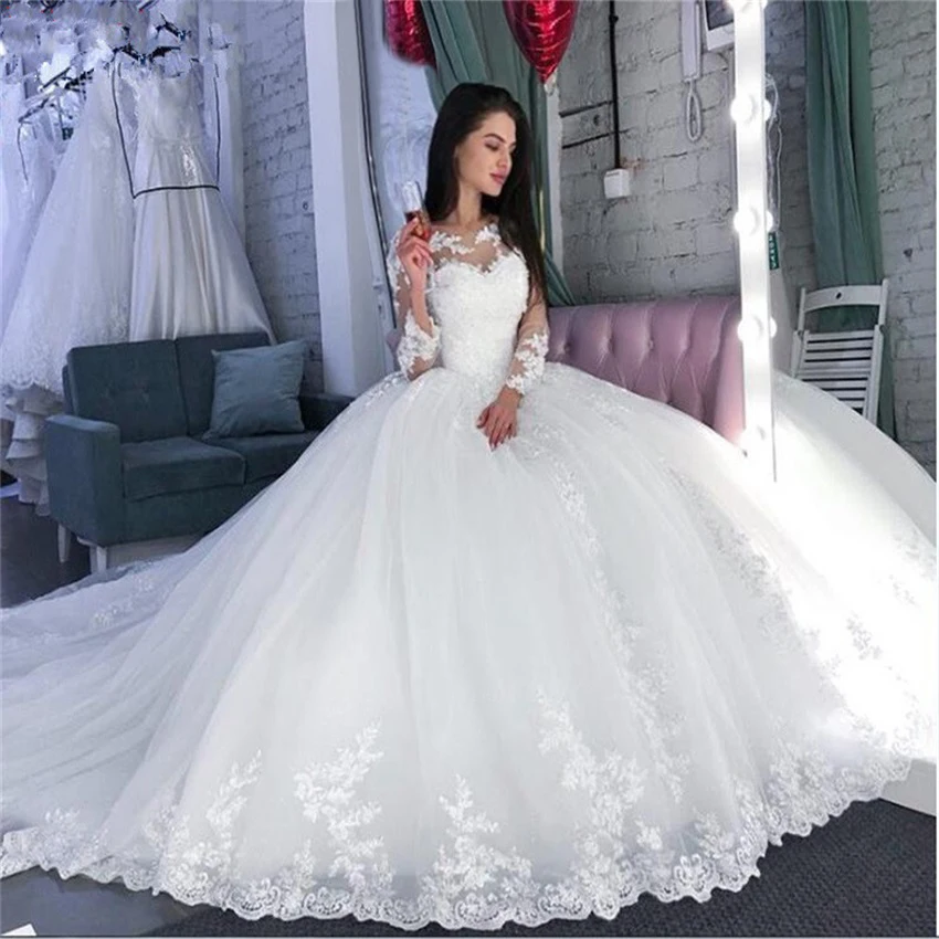 Vestido De novia de manga larga, traje De boda de lujo con apliques De encaje, talla grande
Vestido De novia de manga larga, traje De boda de lujo con apliques De encaje, talla grande