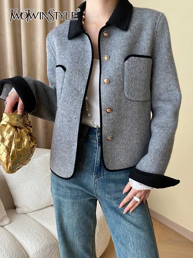 TWOTWINSTYLE Hit Color Vintage Jackets For Women Lapel Long Sleeve Patchwork Single Breasted Elegant Casual Jacket Female Style
TWOTWINSTYLE Hit Color Vintage Jackets For Women Lapel Long Sleeve Patchwork Single Breasted Elegant Casual Jacket Female Style