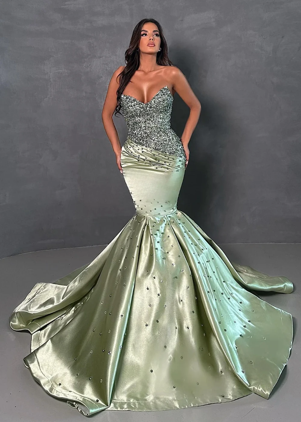 Simple Beaded Prom Dresses 2024 Mermaid Sequined Evening Gowns Strapless Neckline Sweep Train Special Occasion Satin Formal Wear
Simple Beaded Prom Dresses 2024 Mermaid Sequined Evening Gowns Strapless Neckline Sweep Train Special Occasion Satin Formal Wear