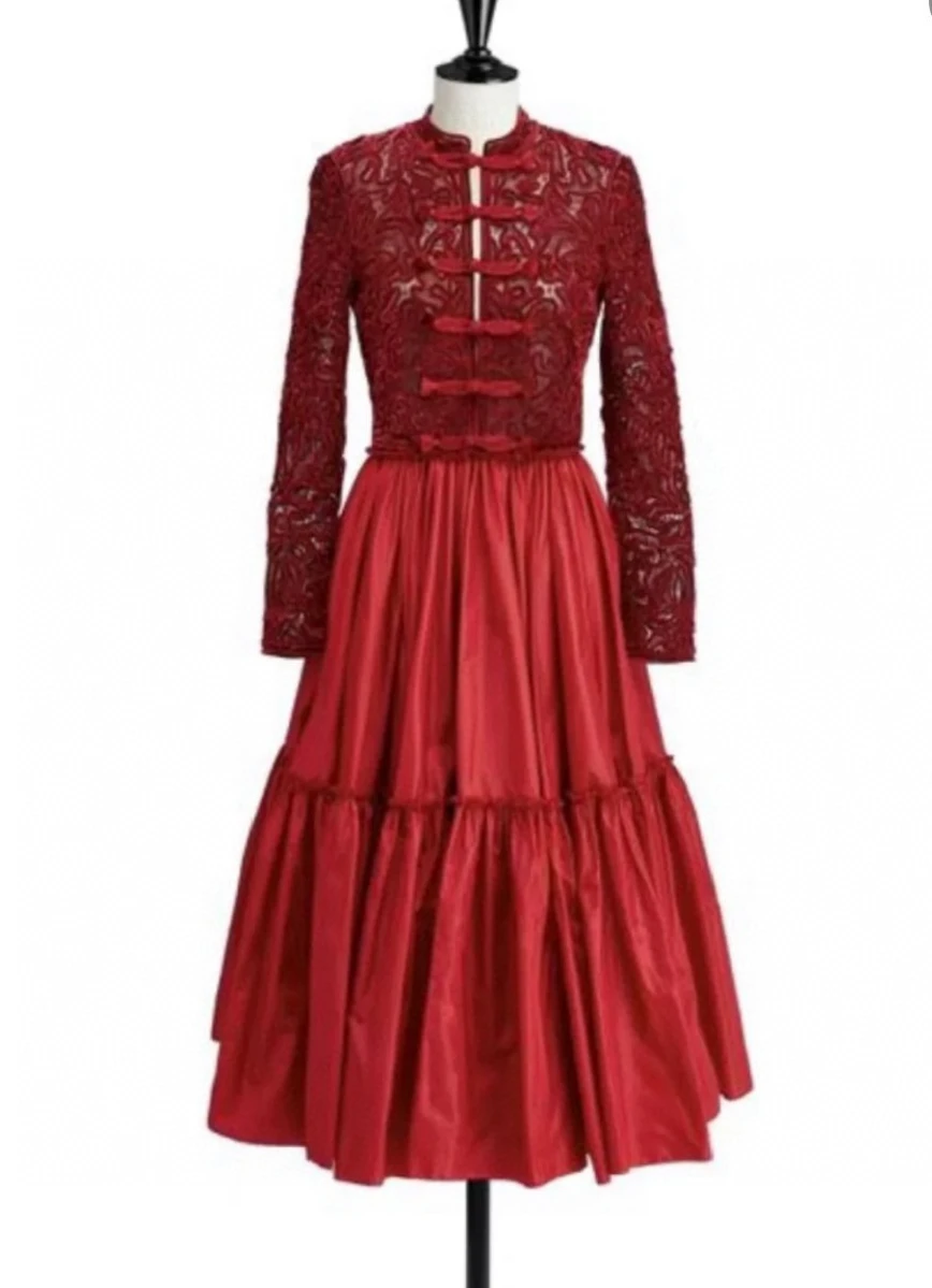 155775 155772 Fashion Classic Trendy Luxury Design Autumn New Lace Shirt Tank Top Set Pleated Large Swing Half Skirt D1
155775 155772 Fashion Classic Trendy Luxury Design Autumn New Lace Shirt Tank Top Set Pleated Large Swing Half Skirt D1