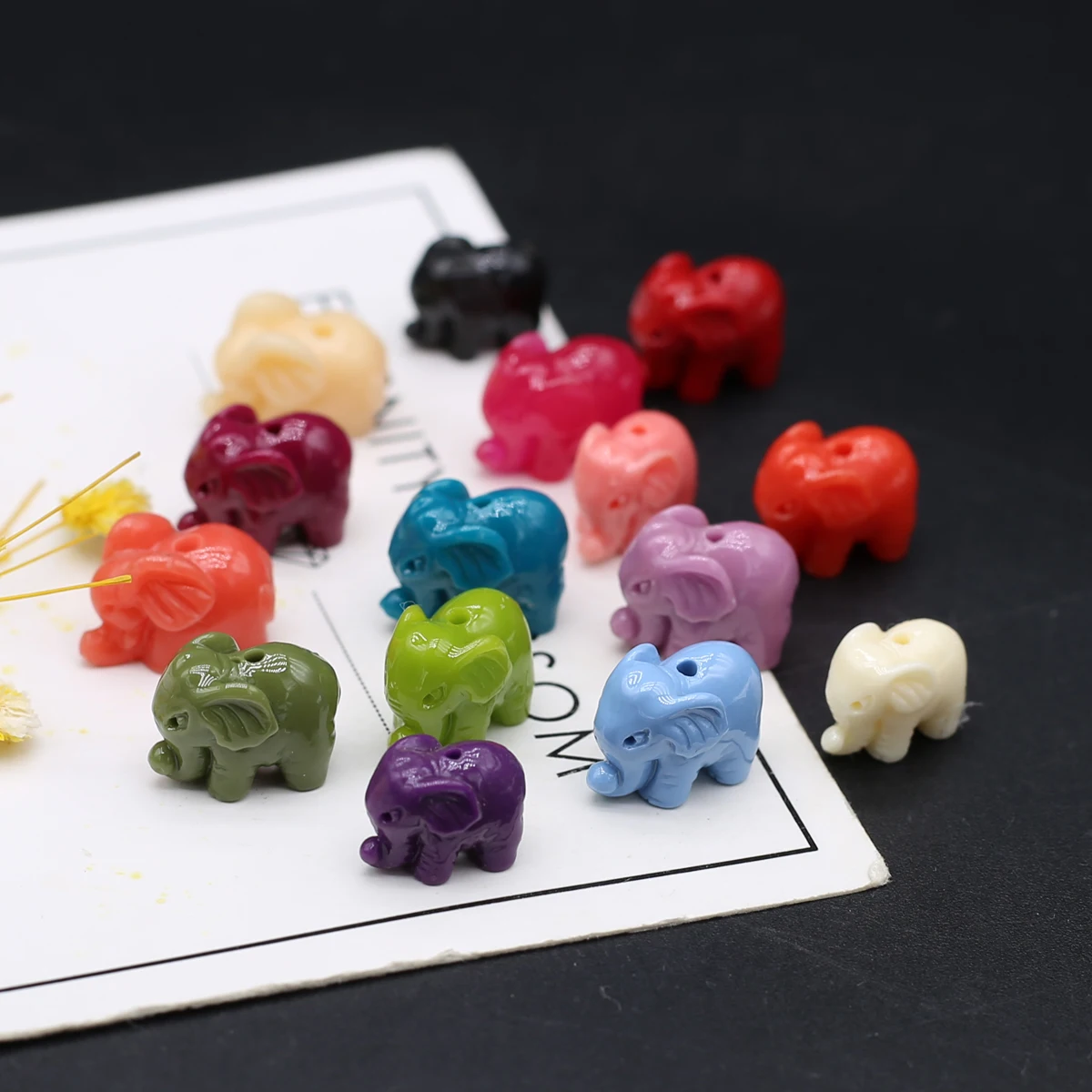 20pcs/lot Mini Elephant Coral Loose Beaded Synthetic for Women DIY Jewelry Necklace Bracelet Accessories 15mm
20pcs/lot Mini Elephant Coral Loose Beaded Synthetic for Women DIY Jewelry Necklace Bracelet Accessories 15mm