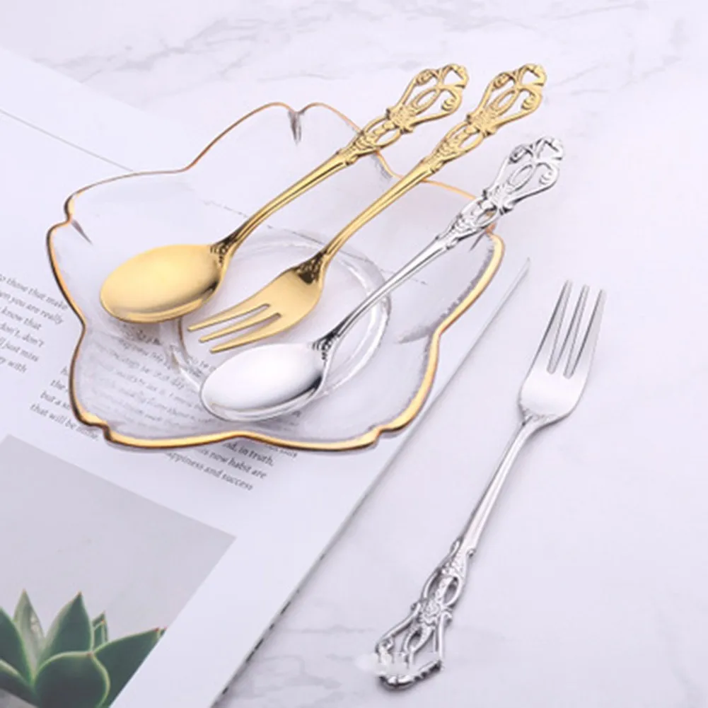 1 Pair Vintage Gold Spoon Fork Cutlery Set Stainless Steel Luxury Dessert Spoon Ice Cream Candy Tea Spoon Milkshake Coffee Spoon
1 Pair Vintage Gold Spoon Fork Cutlery Set Stainless Steel Luxury Dessert Spoon Ice Cream Candy Tea Spoon Milkshake Coffee Spoon