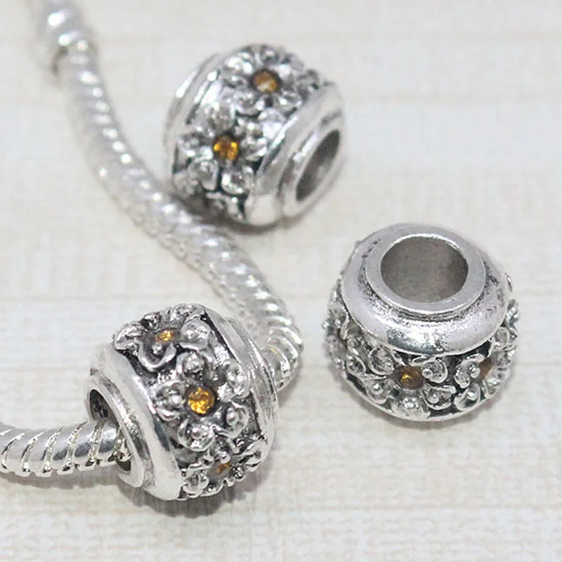 5pcs Retro Flower Core Inlay Rhinestone Crystal Charm Big Hole Beads Spacers Fit European Bracelet Jewelry Accessories 10x13mm
5pcs Retro Flower Core Inlay Rhinestone Crystal Charm Big Hole Beads Spacers Fit European Bracelet Jewelry Accessories 10x13mm