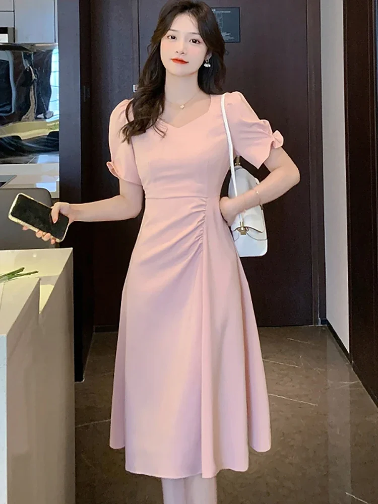 Summer Pink Puff Sleeve Square Collar Midi Dresses Women Korean Vintage Hepburn Dress 2024 Black Dresses for Official Occasions
Summer Pink Puff Sleeve Square Collar Midi Dresses Women Korean Vintage Hepburn Dress 2024 Black Dresses for Official Occasions