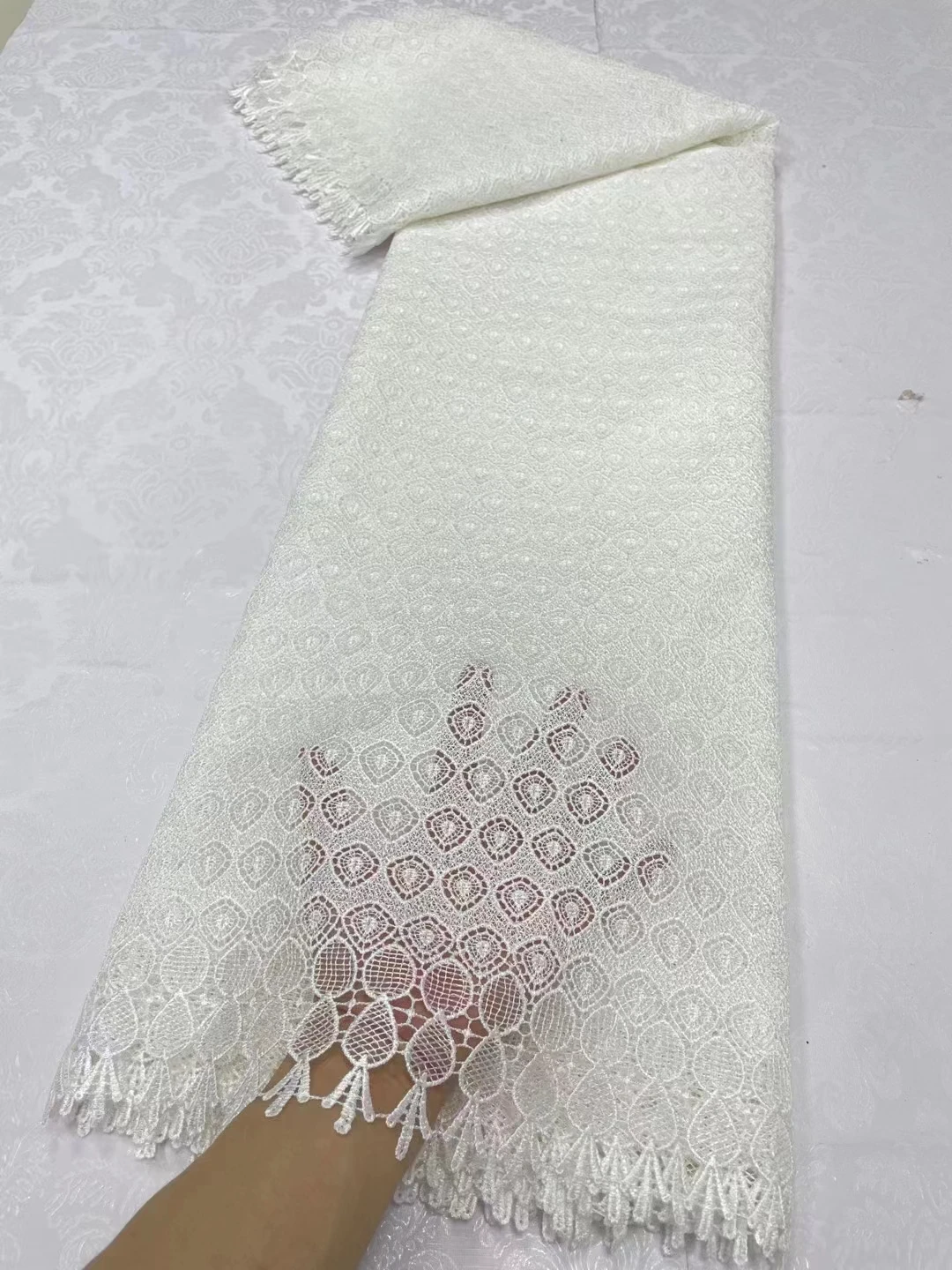 Guipure Cord Lace Fabric 2023 Latest Swiss Cotton Milk Silk Nigerian African Lace Fabric 2023 High Quality for Dress
Guipure Cord Lace Fabric 2023 Latest Swiss Cotton Milk Silk Nigerian African Lace Fabric 2023 High Quality for Dress