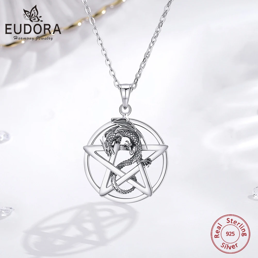 Ожерелье Eudora из стерлингового серебра 925 пробы с пятиконечной звездой и драконом, винтажная подвеска в виде тетраграммы, индивидуальный подарок для женщин и мужчин
Ожерелье Eudora из стерлингового серебра 925 пробы с пятиконечной звездой и драконом, винтажная подвеска в виде тетраграммы, индивидуальный подарок для женщин и мужчин
