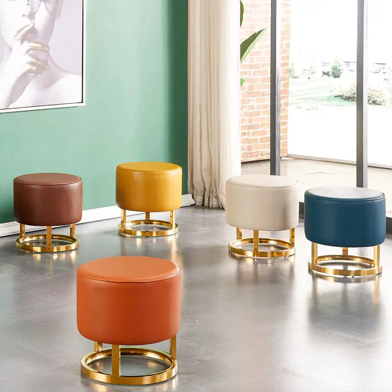 Nordic Light Luxury Leather Stool Round Low Stool Home Shoe Changing Stool Bedroom Dressing Stool Clothing Store Pier Ottoman
Nordic Light Luxury Leather Stool Round Low Stool Home Shoe Changing Stool Bedroom Dressing Stool Clothing Store Pier Ottoman