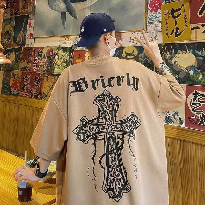 Korean high street retro cross printed round neck short-sleeved T-shirt for men and women loose college style couple niche tops
Korean high street retro cross printed round neck short-sleeved T-shirt for men and women loose college style couple niche tops