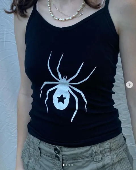 Punk Printing Grunge Harajuku Rock Sling Retro Woman Halter emo Aesthetic Hot 90s Camisole Cool Slim Y2K Daily Hip Hop Goth Vest
Punk Printing Grunge Harajuku Rock Sling Retro Woman Halter emo Aesthetic Hot 90s Camisole Cool Slim Y2K Daily Hip Hop Goth Vest