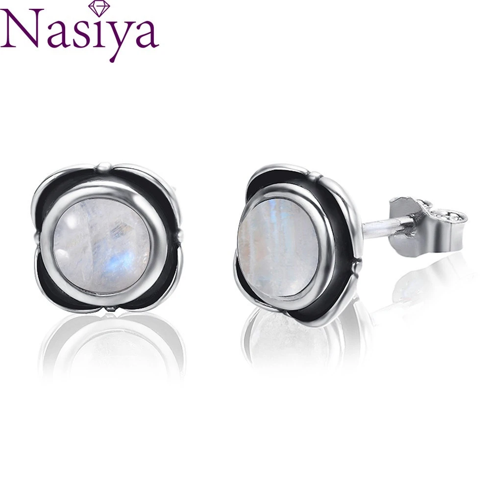 Nasiya Earrings Round Natural Moonstone Flower Stud Rarrings Wedding Engagement Jewelry Party Wholesale
Nasiya Earrings Round Natural Moonstone Flower Stud Rarrings Wedding Engagement Jewelry Party Wholesale