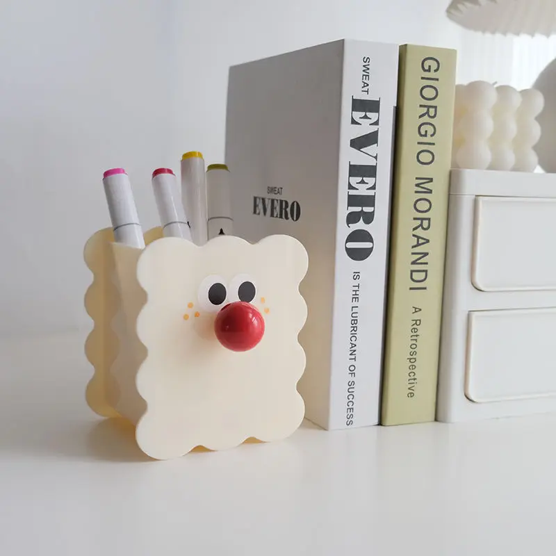 Cute Desktop Pen Holder Office Study Student Portable Remote Control Makeup Brush Storage Container Decoration
Cute Desktop Pen Holder Office Study Student Portable Remote Control Makeup Brush Storage Container Decoration