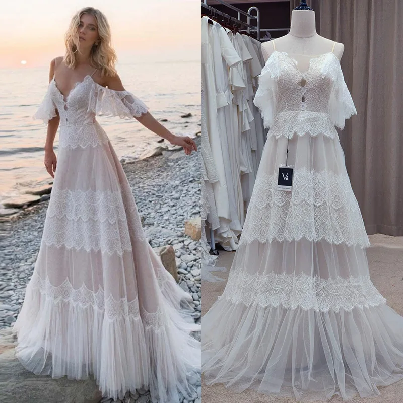Tiered Lace Boho Wedding Dress 2022 Spaghetti Straps Deep V Neck Sexy Summer Beach Wedding Dresses Cross Corset Bohemian Bride
Tiered Lace Boho Wedding Dress 2022 Spaghetti Straps Deep V Neck Sexy Summer Beach Wedding Dresses Cross Corset Bohemian Bride