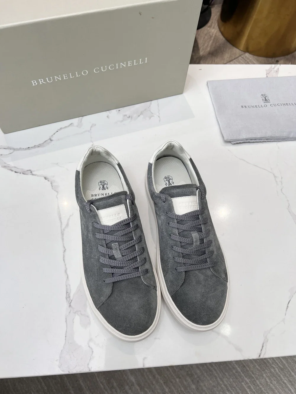 BILLIONAIRE OECHSLI Shoes cowhide leather 2024 new fashion comfort sports breathe high quality Men‘s European big 38-46
BILLIONAIRE OECHSLI Shoes cowhide leather 2024 new fashion comfort sports breathe high quality Men‘s European big 38-46
