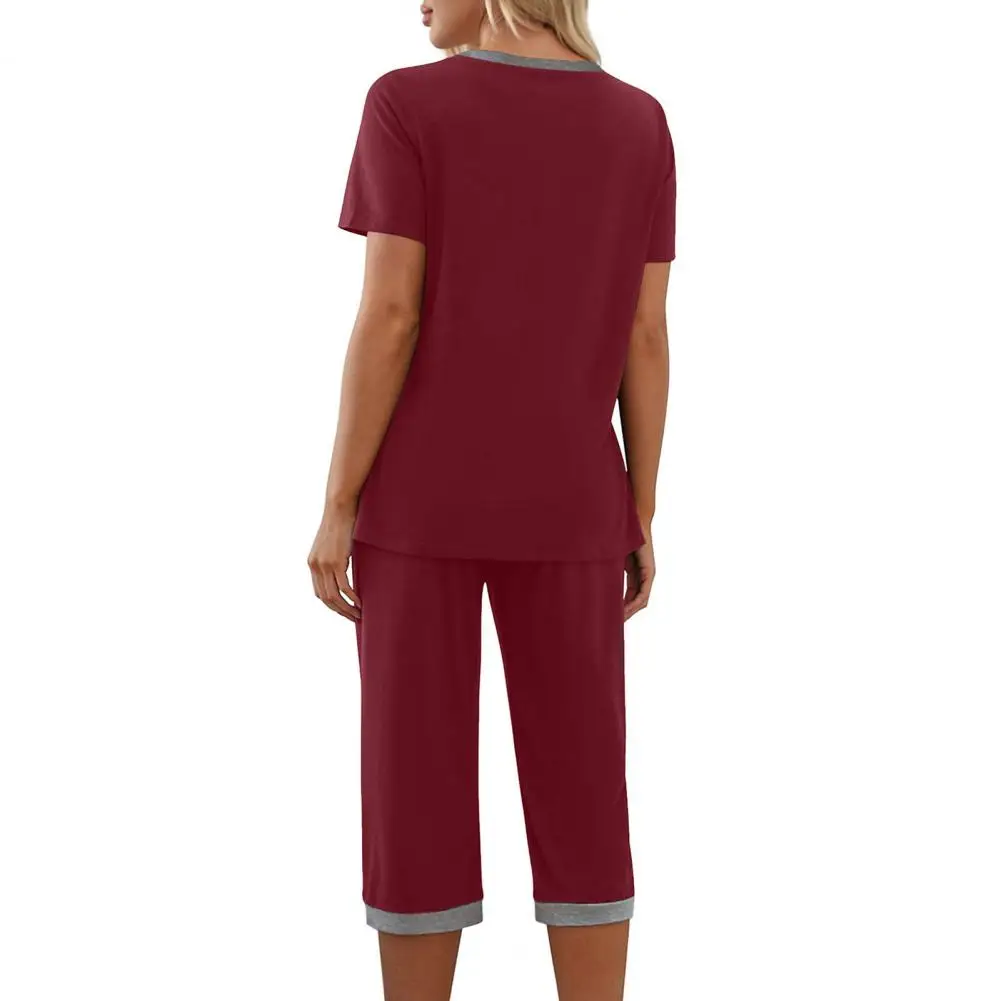 Breathable Pajama Set Stylish 2-piece Pajama Set V Neck Contrast Color Loose Fit Elastic Waist Cropped Pants Summer Nightwear
Breathable Pajama Set Stylish 2-piece Pajama Set V Neck Contrast Color Loose Fit Elastic Waist Cropped Pants Summer Nightwear