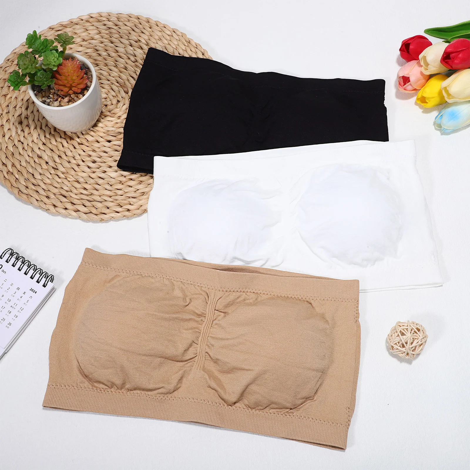 Strapless Bras Removable Padding Lady Shear Tube Top Supporting Bras Seamless Bras Size M
Strapless Bras Removable Padding Lady Shear Tube Top Supporting Bras Seamless Bras Size M