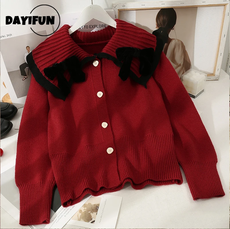 DAYIFUN Sweet Sweaters Jacket Women Detachable Bow Doll Collar Long Sleeve Knitted Cardigan Female Single-breasted Sweater Coats
DAYIFUN Sweet Sweaters Jacket Women Detachable Bow Doll Collar Long Sleeve Knitted Cardigan Female Single-breasted Sweater Coats
