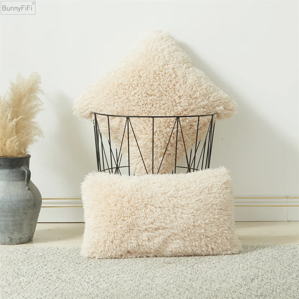Wool Throw Pillow Faux Covers Soft Fluffy Plush Cushion Cover Nordic Solid Decorative Pillow Case for Sofa Bed Home Fall Decor
Wool Throw Pillow Faux Covers Soft Fluffy Plush Cushion Cover Nordic Solid Decorative Pillow Case for Sofa Bed Home Fall Decor